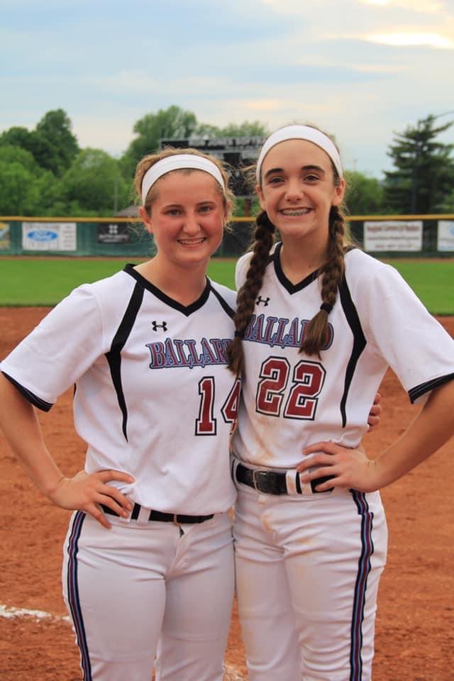 mama_skaggs's tweet photo. One Bruin supporting another in the postseason @BallardSoftball @allieskaggs9 @b_dunlap4 https://t.co/HEFEtraDNb