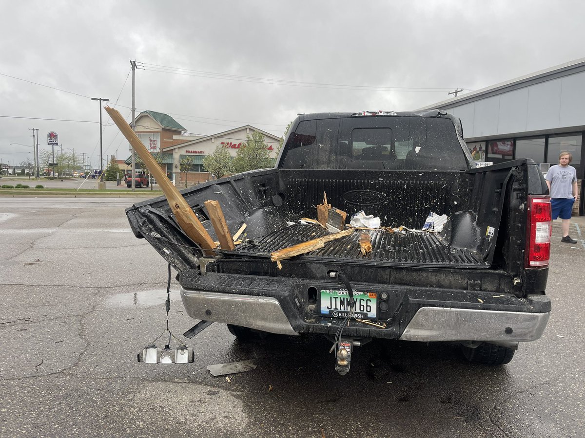 JordanHallWX's tweet photo. Vehicles impaled by debris here in Gaylord MI @SevereStudios https://t.co/PaW2g6MeBs