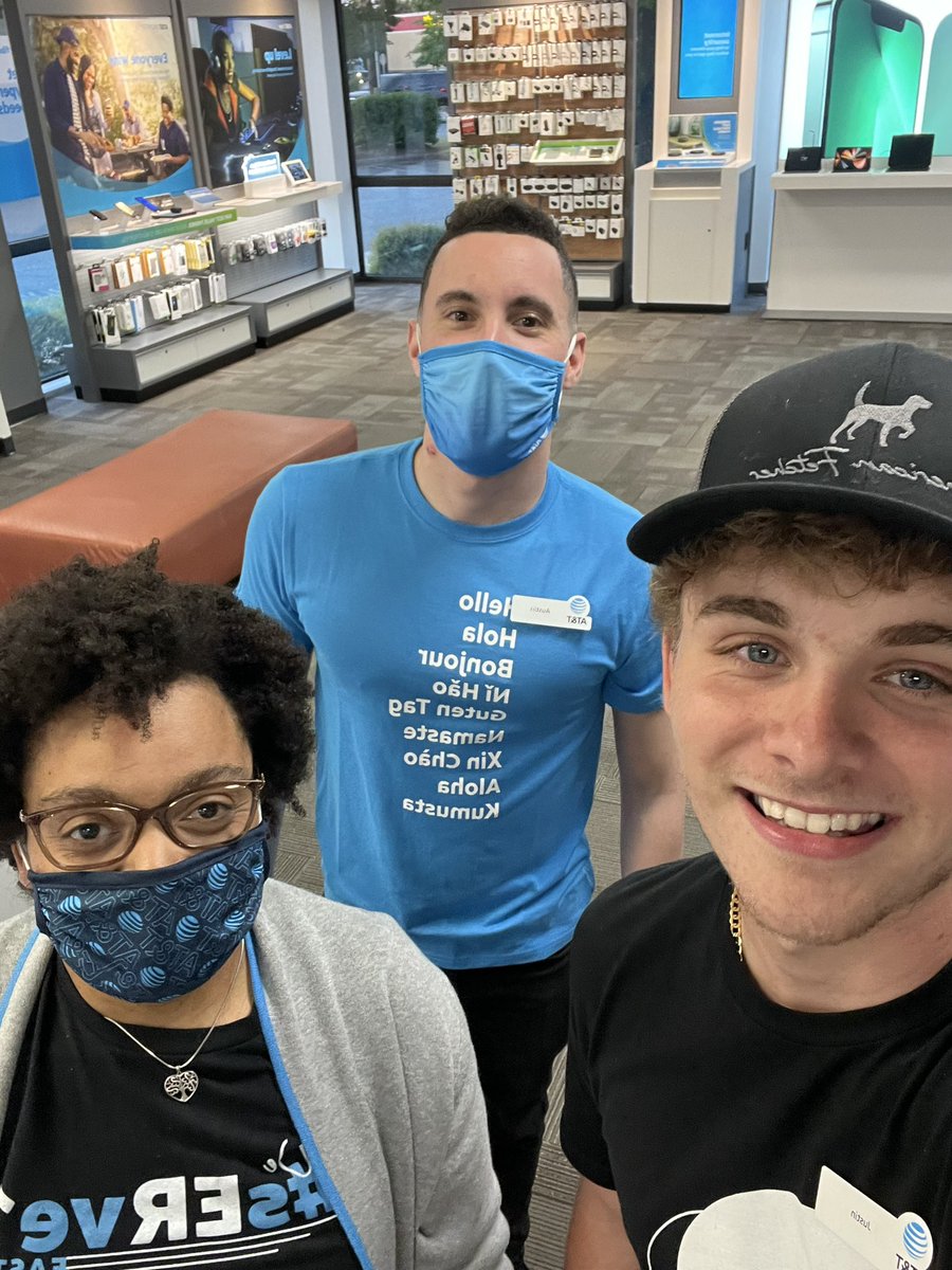 Devonda Taylor (@djeffires07) on Twitter photo My rescue squad! Love my LC family!! Thanks <a href="/AMay990/">Austin Maynard</a> @JHolderATT miss working with you!! My rescue squad! Love my LC family!! Thanks <a href="/AMay990/">Austin Maynard</a> @JHolderATT miss working with you!!