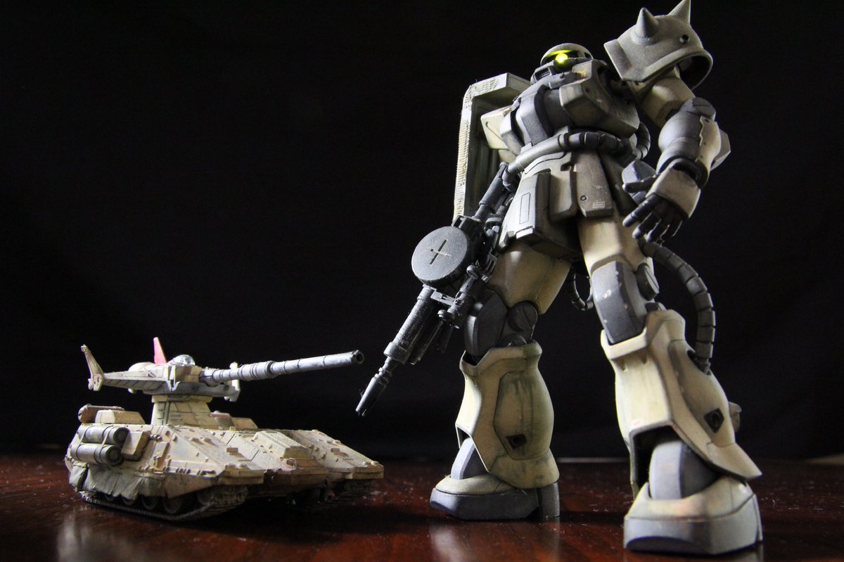 monozukuri0's tweet photo. 相変わらず #旧作 #ガンプラ #ザク #MS06F2 と #マゼラアタック #砂漠仕様 です、25年位まえ?の作品です、今は、多分群馬県太田市の #Mショップ に居るかと思います、見かけた方はご一報くださいwww #タミヤアクリル で仕上げた後、 #アクリルガッシュ 仕上げ https://t.co/kmk4GK342H