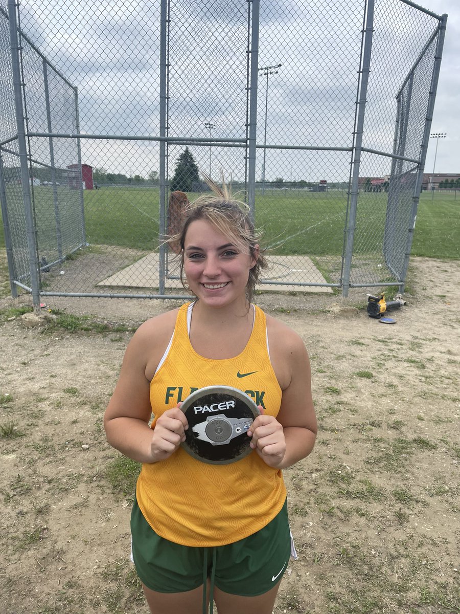 FRTrackandField's tweet photo. Congrats Alyssa Bonanno!  State Bound in discus!  Threw 112 feet 11 inches!!!!!! https://t.co/qj9BjqWXKA