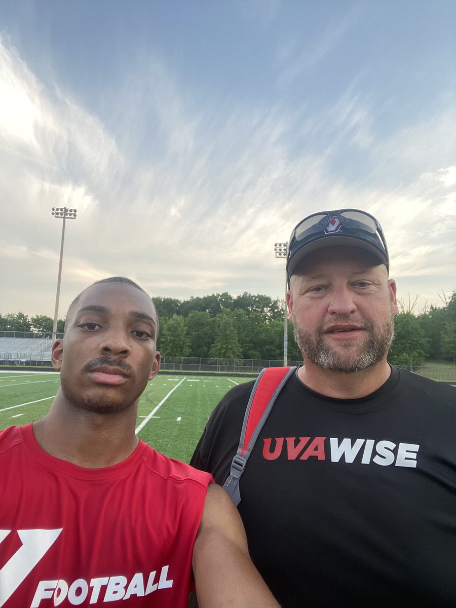 After a great time at camp I am very happy to announce that I have received an offer from <a href="/UvaWiseFootbal/">Uva-Wise football</a> @CoachDaneDamron <a href="/CoachQHunter/">Quintin Hunter</a> <a href="/CoachDHaze/">Dwight Hazelwood</a> @BPBHawkFootball <a href="/D_Webb60/">Coach Webb</a> go cavaliers!!!
