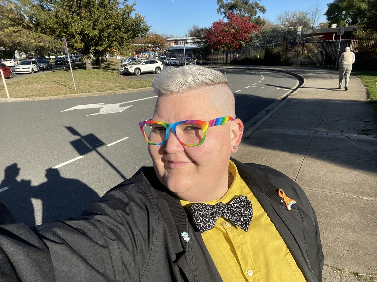 Sue_Webeck's tweet photo. Ok I ended up here with #votingoutfit. https://t.co/huehdrIdyW