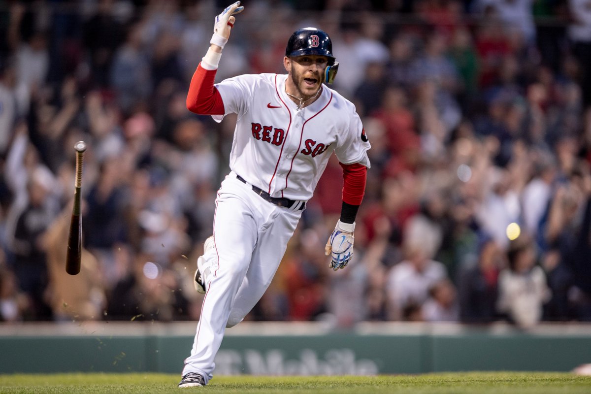 RedSox's tweet photo. ⚠️ CAUTION ⚠️

Contents of this picture are hot https://t.co/RnZnTecDwy
