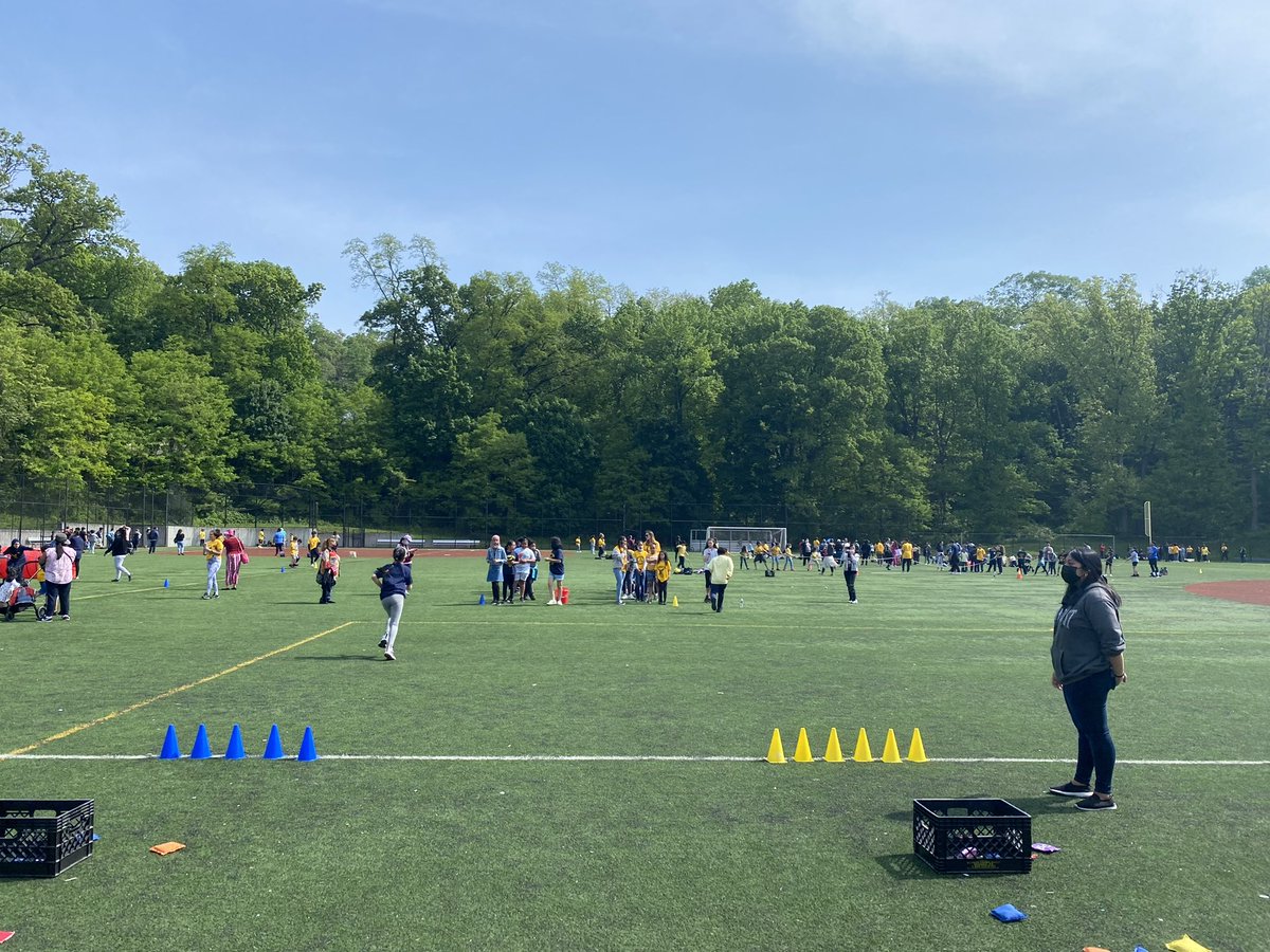 Hostos MicroSociety tweet media