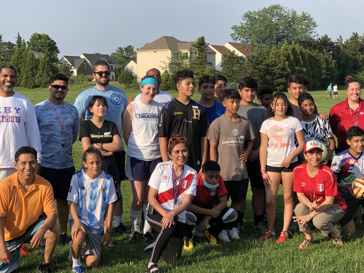 NancyBatchelde1's tweet photo. Students vs. Adults soccer game!  Great event for all!  Thanks to our PTA organizers! ⁦@KeyMiddle⁩ https://t.co/YzDzO7kDqx