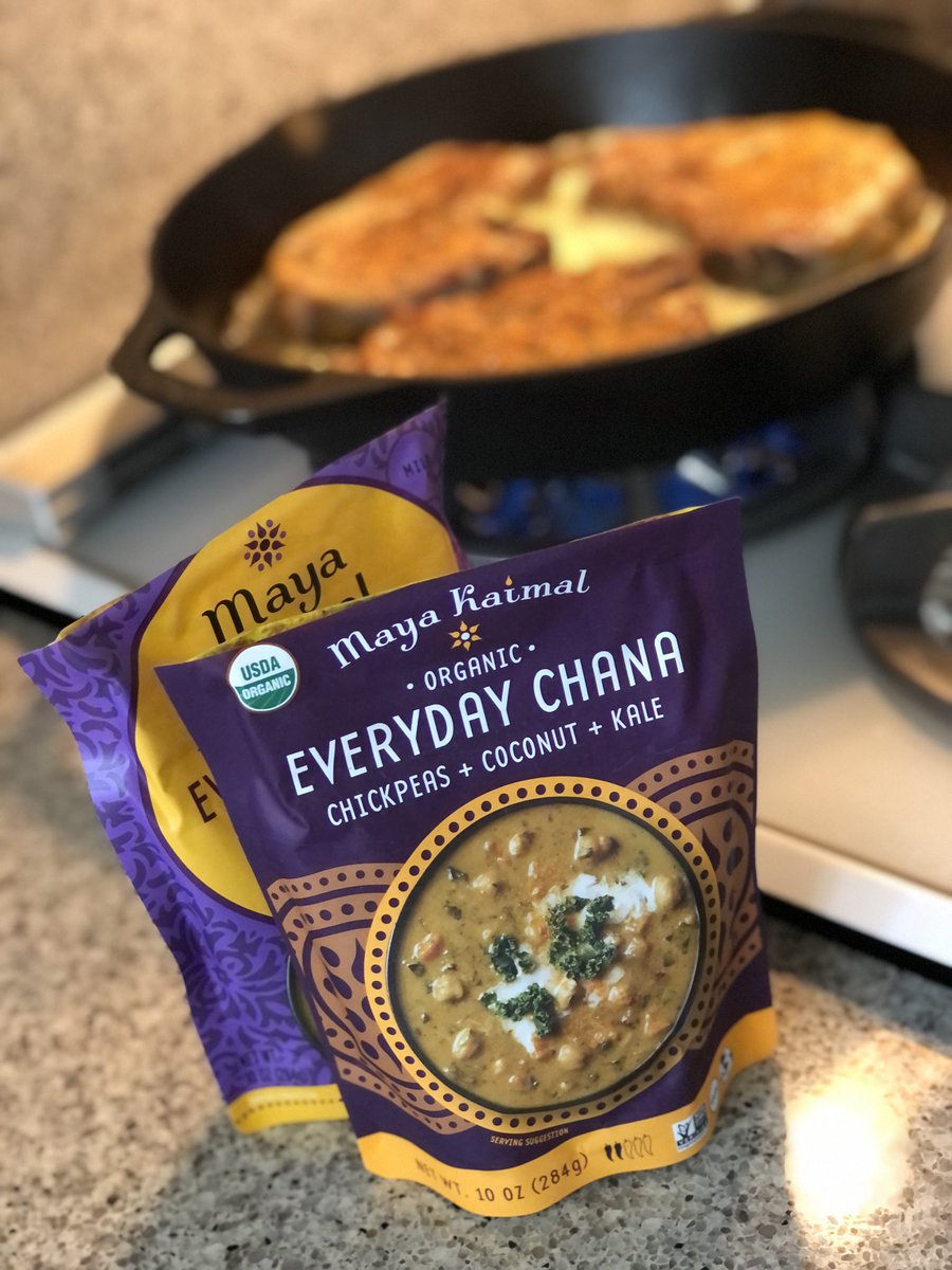 rex_in_effect's tweet photo. Good stuff right here.#Organic #ChanaMasala and in the back in the #castiron are some #BoneInPorkChops 🤤😋🤩 https://t.co/lqLvxTW2hP