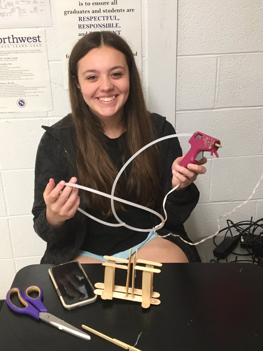 mrsgreenscience's tweet photo. This week has been all about trebuchets- researching, designing, building, troubleshooting, and testing. Check out some of the pictures &amp; videos of the students in action!🧵 #VMSOneRoar @NorthwestRISD @vms_principal https://t.co/zbKWhJglLK