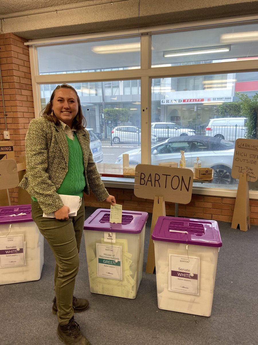 VandijkFor's tweet photo. Today is a monumental day for me, this is months of planning with an end goal that has finally come to be. Whatever the result tonight I am proud of what we achieved here in Barton. 

#greens #auspol #vote1greens #barton #taylorvandijkgreens4barton https://t.co/6NHFRYIew4