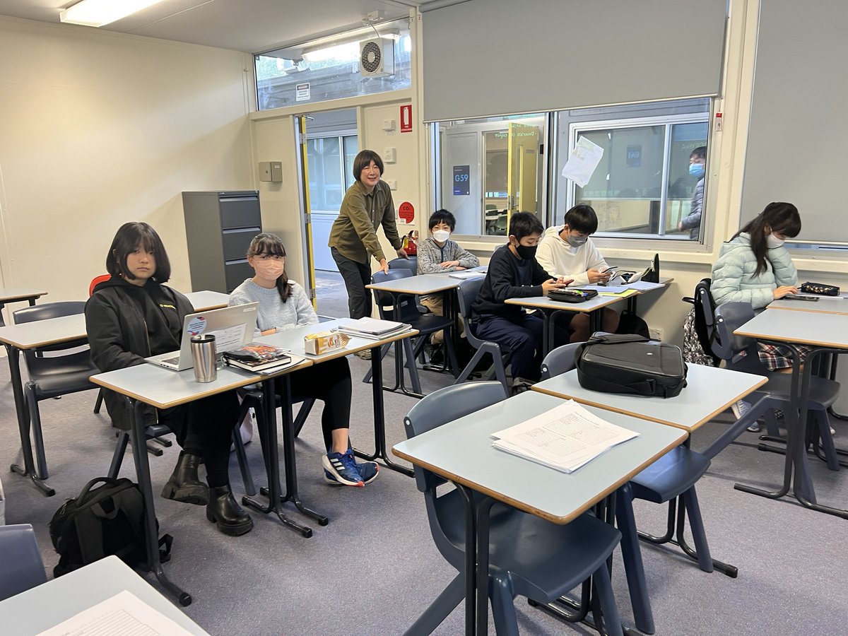 CateChapple's tweet photo. So exited to welcome our new Japanese 7-10 students and their teacher Ms Naoko Koniski to SCL Chatswood campus. We are now running 40 language classes at the campus on Saturdays. https://t.co/BuRWNcVvxR