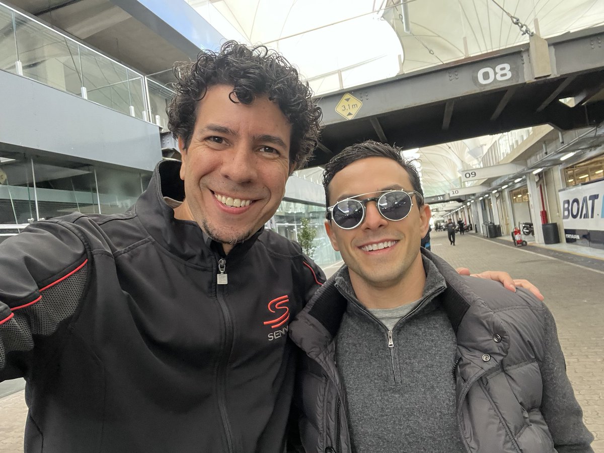 formulagrun's tweet photo. Reencontro com o querido @PipoDerani em Interlagos. Garbo e elegância, haha. #MundoAfora https://t.co/Xwt1MwqkQ3