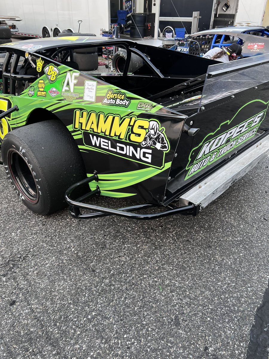 DylanKopec's tweet photo. 3 weeks in a row I’ve had to fix 💩 on my modified and it’s been from the same kid every week! 🤡🤡💩🤡💩🤡💩 #LookFartherThanYourFrontBumper #CheckingUp https://t.co/b6Jeu8iPJl