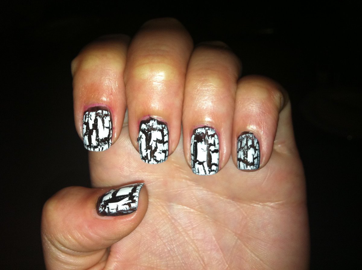 f•ck it

crackle nails
