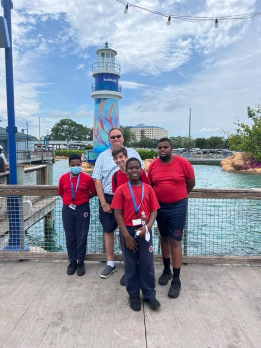 SACSOrlando's tweet photo. 6th grade really enjoyed their field trip to Sea World. https://t.co/u4P7kp0VvX