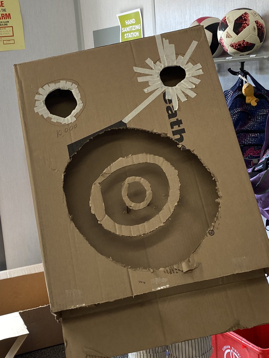 lindaparnsalu's tweet photo. Busy days building carnival games to test theoretical and experimental probability & channeling Monet Impressionism. #justanotherdayingrade6 #learningrisks #STEAM @WinchesterDDSB https://t.co/WfK0v6Gcu3