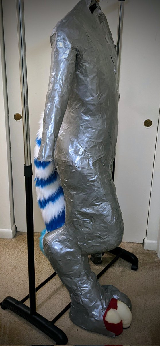 Fullmoonspecial's tweet photo. Working on sculpting some digi legs for #FursuitFriday ✨

I will be cutting out so many stripes this weekend. Let's gooooo! https://t.co/yfE5iaMSZe