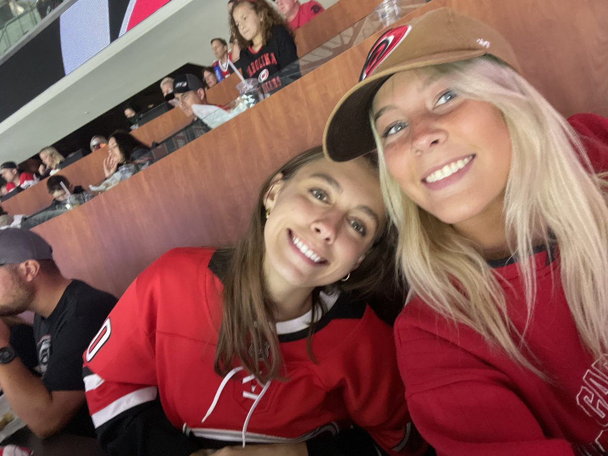 juliagrubbs3's tweet photo. #caniacsmile https://t.co/7YWJtFdYEg