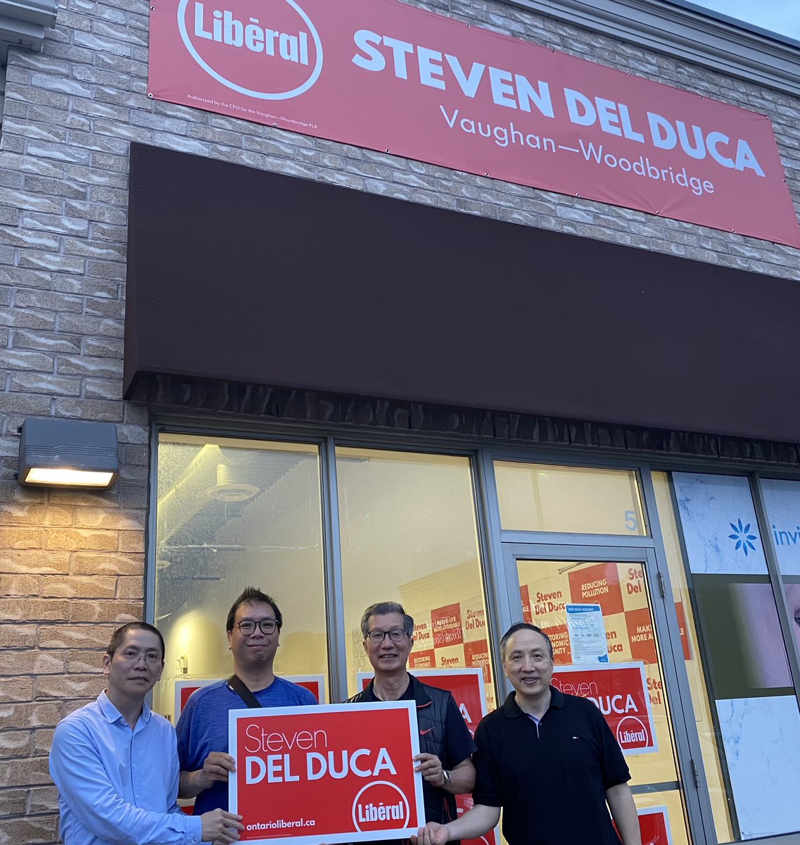 VWPLA's tweet photo. Team @Michael_KC_Chan comes through with more sign locations while getting out the vote! Thanks for joining us in #Vaughan #Woodbridge tonight! https://t.co/vsJzAByxDN