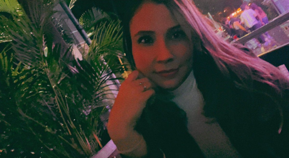 Laury Bustamante 🧚‍♀️ tweet media