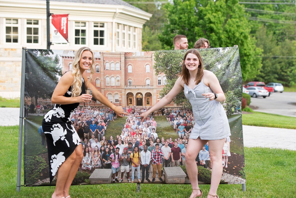 wjcollege's tweet photo. A toast to W&amp;J's Class of 2022! https://t.co/cenkoQJf65