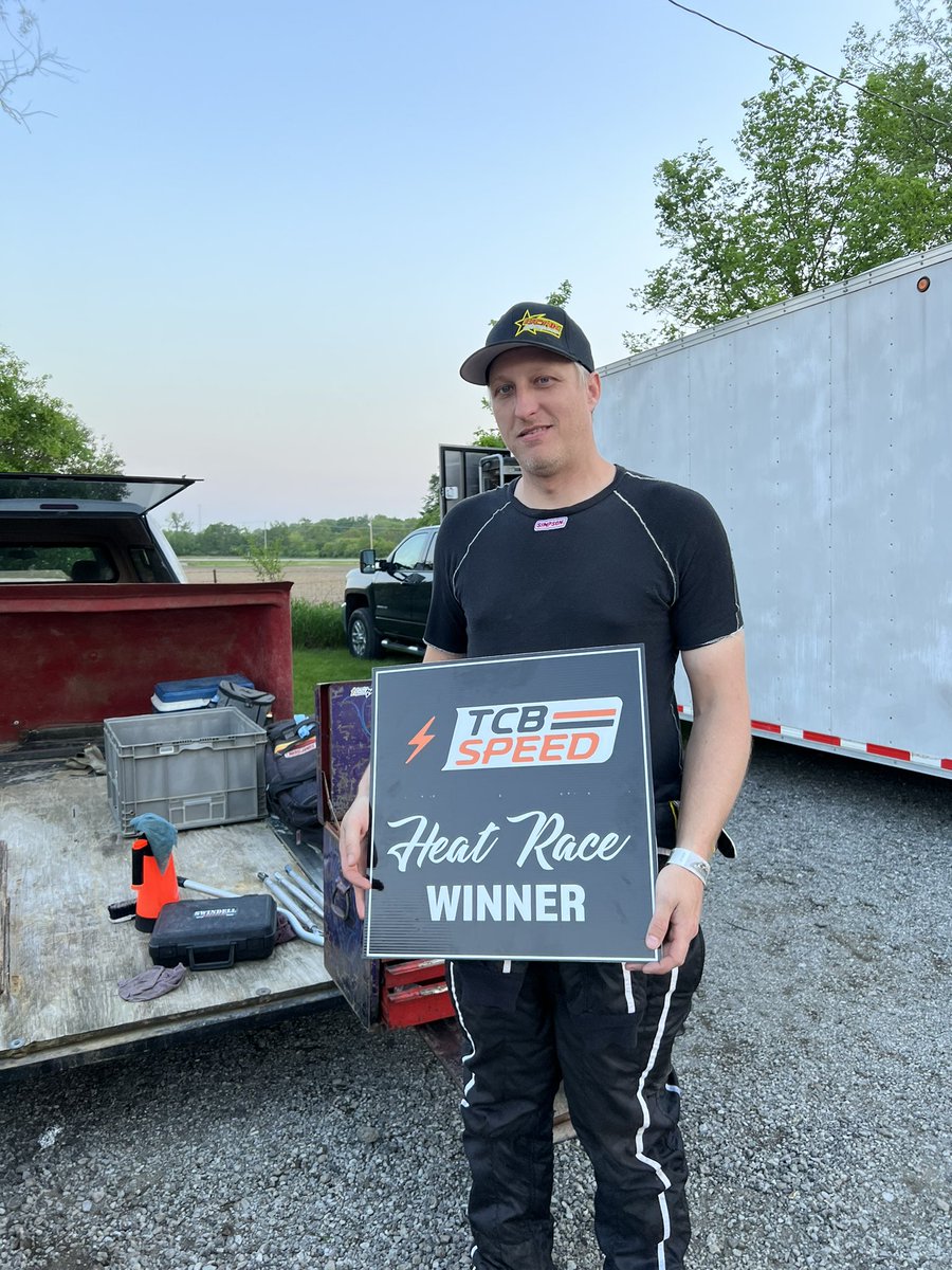 BOSSsprints's tweet photo. Heat race winners @GasCitySpeedway 

@TCBSpeed Heat #1: @sjweir22 
Brave Bread Heat #2: @ColtenCottle5 
@WatchTheCushion Heat #3: @TMezdriftz 
Outsiders Apparel Heat #4: @Korbyn1H https://t.co/Kpa6H9NlEp