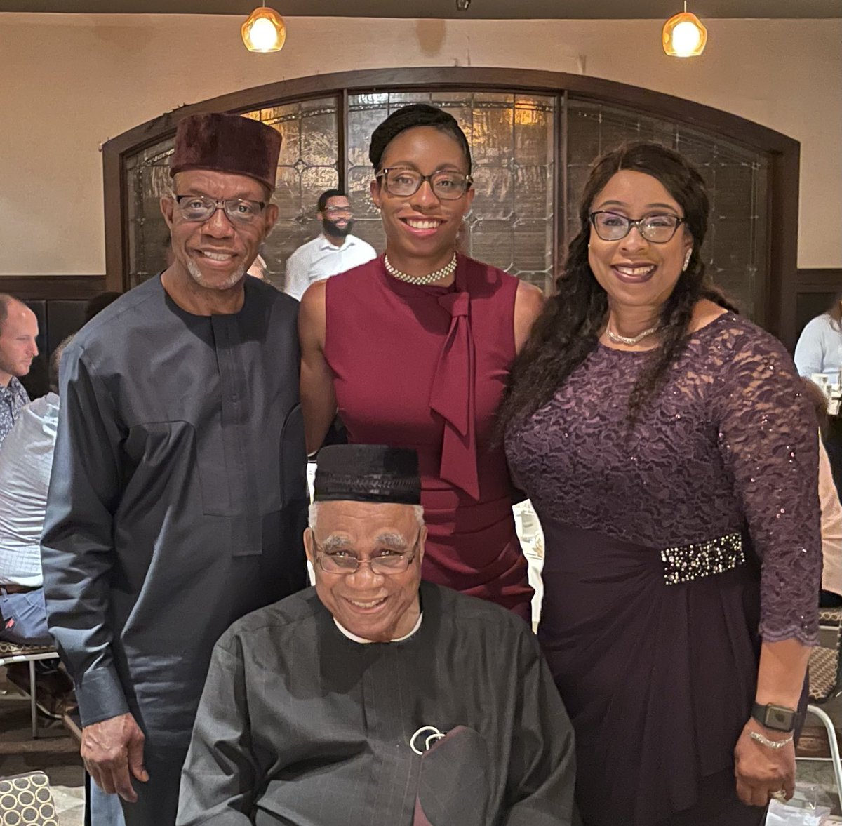 So proud of Chinwe Amazu…newly minted Wash U MD/PhD. Thanks to her family for letting me a part of her journey. ⁦@WUSTLmed⁩ ⁦@WashU_OBGYN⁩ ⁦@WUSTLmstp⁩ …#JHU bound.