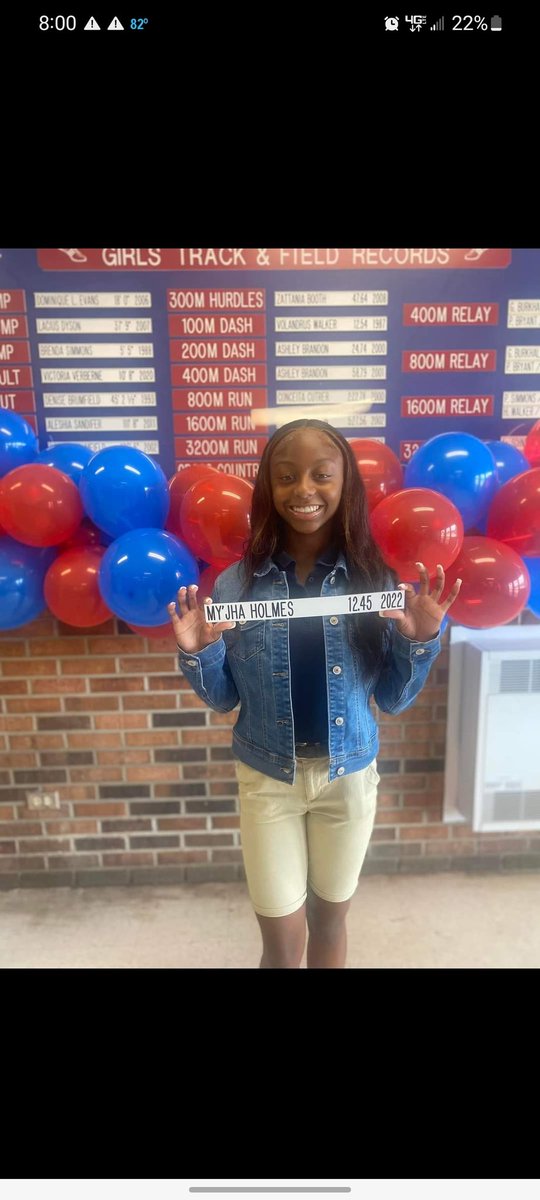 HighSumner's tweet image. My’Jha Holmes broke the 35 year old 100 meter dash school record. Today we held a ceremony for her outstanding accomplishment. #SumnerStrong