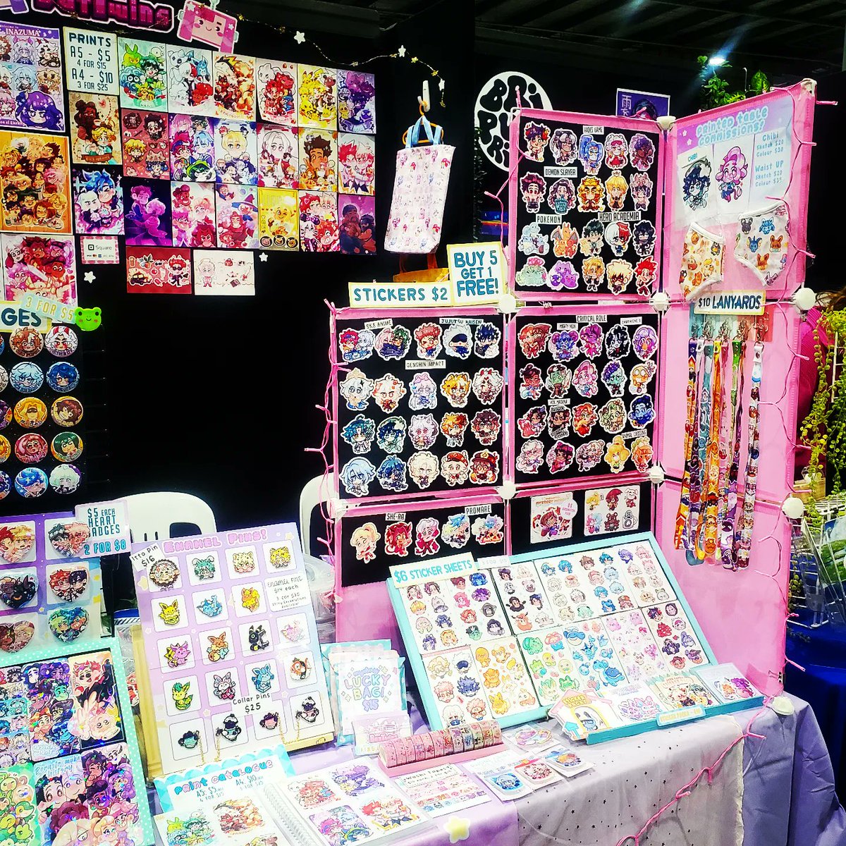 BotTwinsArt's tweet photo. We're all set for AdOzCC!! Find us at table A17! (๑•̀ᄇ•́)و ✧ https://t.co/Mz4FKdZEoR
