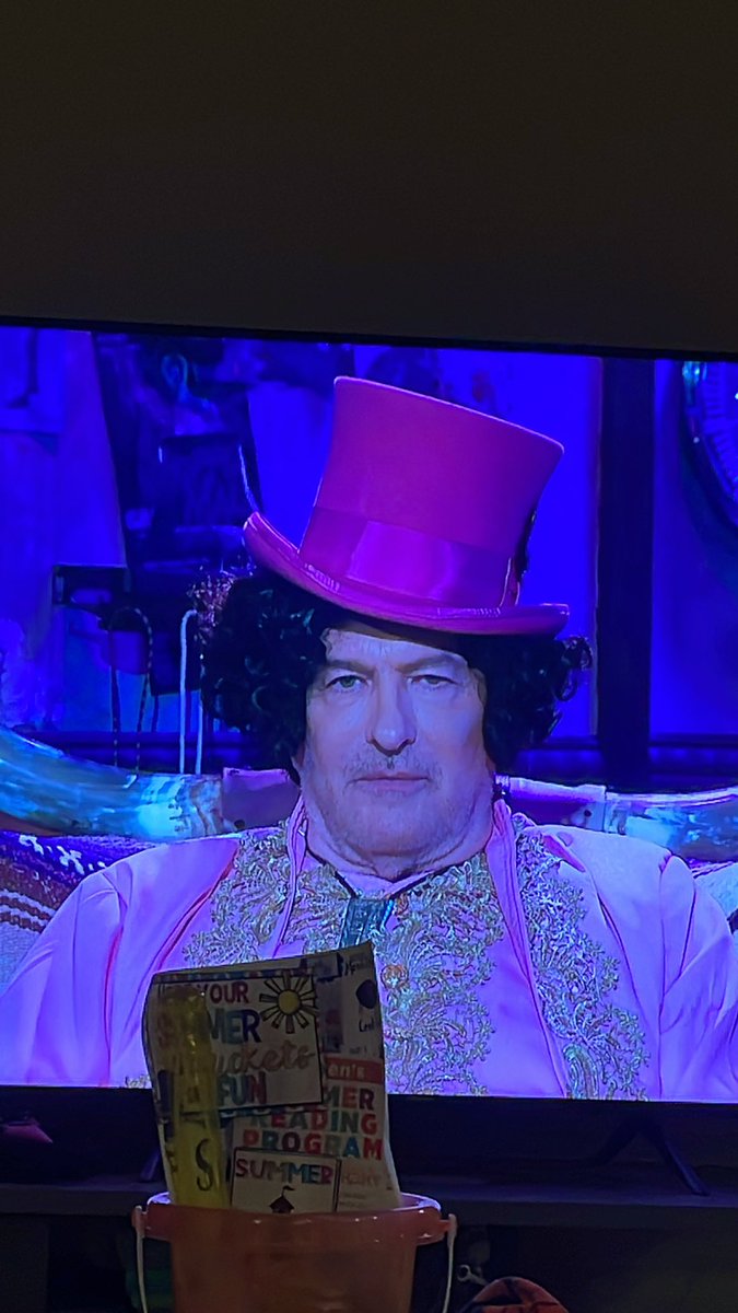 shelbynorton09's tweet photo. I’m getting some Willy wonky vibes right now. My goodness I love this man! 😍😍@SetDarcyFree @therealjoebob @kinky_horror #thelastdrivein @TheMutantFam https://t.co/ZrDCX6lFji