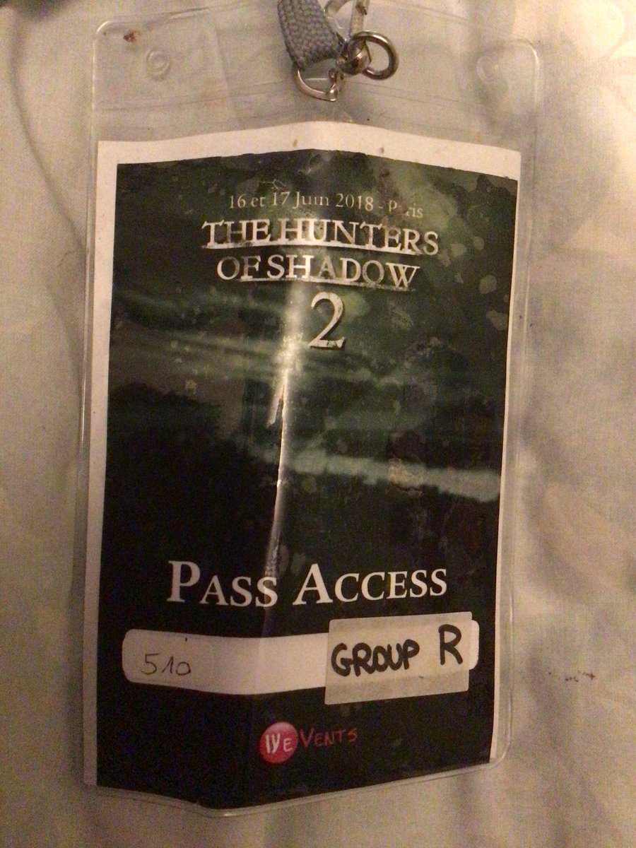 marykatefolan's tweet image. looking for travel documents is a reminder of what a huge hoarder i am, keeping every single thing from past #shadowhunters cons, all carrying special memories ofc #thos2 #thosbe #thos3