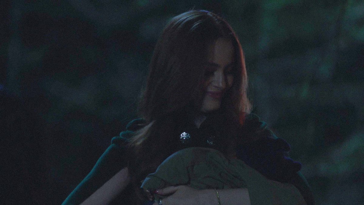 fated2you's tweet photo. Cheryl is a better parent than Fangs ever was and ever will be. https://t.co/nfHDQmiWvs