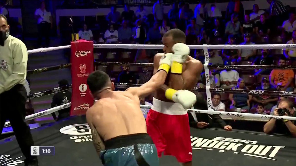 ESPN KnockOut (@espnknockout) on Twitter photo R2: Mercado mejora en el combate y castiga a Álvarez con buenos rectos al rostro.
#ESPNKnockOut 🥊
🔥 EN VIVO 🔥
📺 <a href="/StarPlusLA/">starplusla</a> R2: Mercado mejora en el combate y castiga a Álvarez con buenos rectos al rostro.
#ESPNKnockOut 🥊
🔥 EN VIVO 🔥
📺 <a href="/StarPlusLA/">starplusla</a>