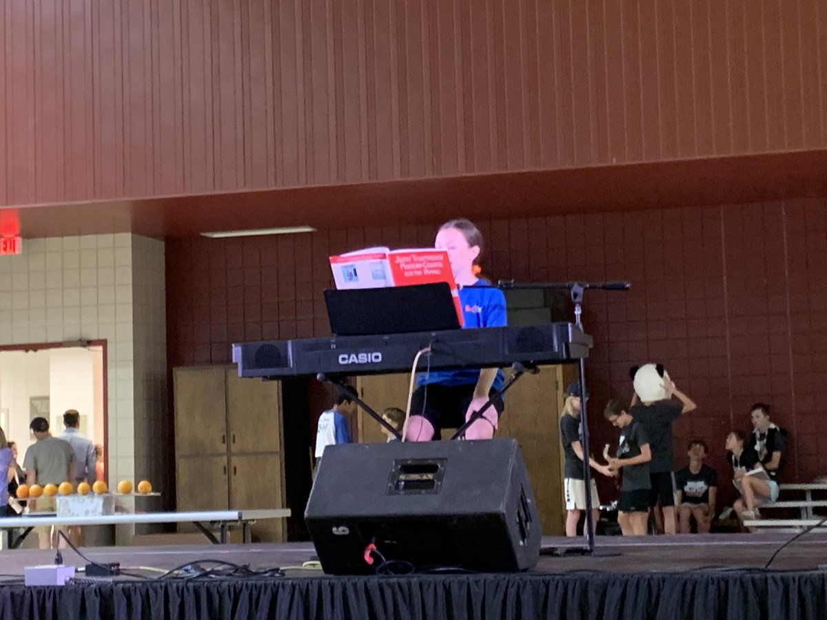 gearsrobotics's tweet image. More than robots! A member of @FLL_Heroes31195 played a piano solo in the @FLLRazorbackInv Talent Show tonight. So many students in @firstlegoleague have amazing talents beyond building incredible robots. @FIRSTINRobotics
