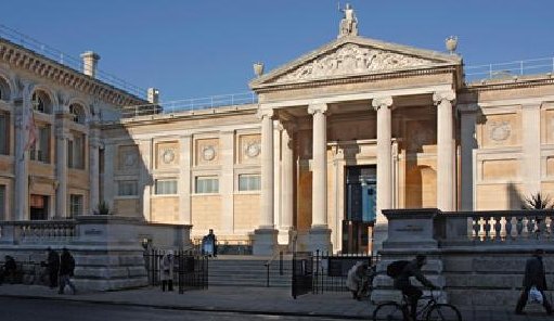 URDailyHistory's tweet image. 21 May 1683: The #Ashmolean Museum of #Art and #Archaeology in #Oxford, England opens to the public. It was the first public #museum to open in #Britain, and maybe in the world. #history #OTD #ad amzn.to/30dbgzV