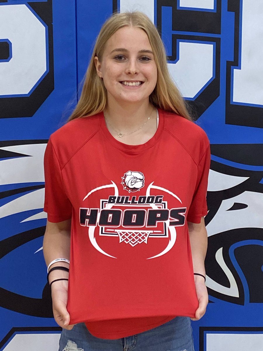 Taylor Starr
From 🦅▶️ <a href="/Mac_College/">McPherson College</a> bulldog to major in Graphic Design.