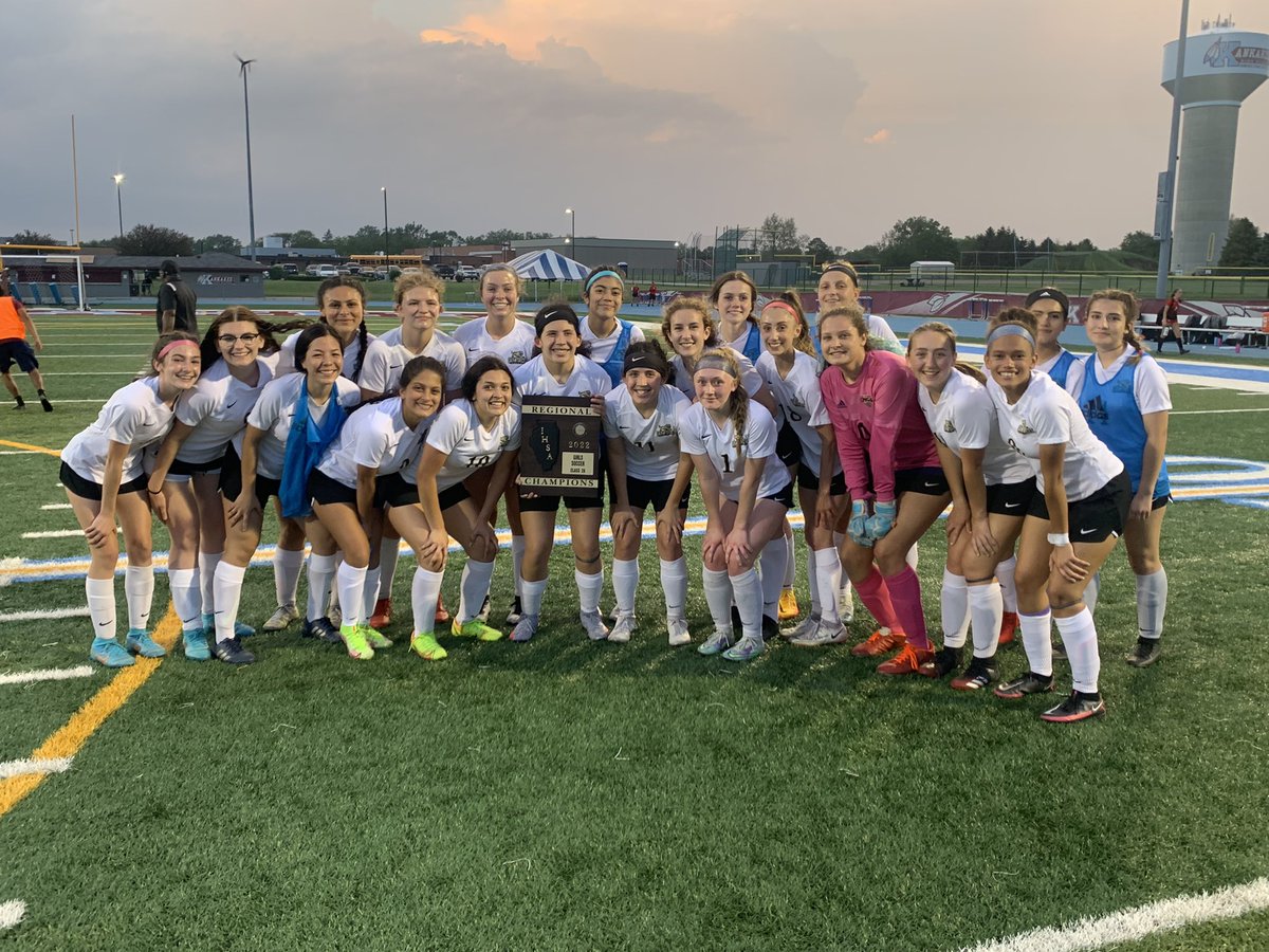ExperienceOFHS's tweet photo. Bengals win Regionals in double OT 3-1 over the Titans! 💪🏆⚽️ Goals by Romano, Miller &amp; Progri! @ofhs_soccer https://t.co/5Q8kFGyn6z