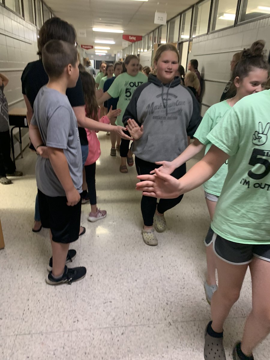 mrsparrishk5's tweet photo. Famous 5th graders at #bhawkel take their last walk through elementary!! What an amazing group of kiddos!🥹👏 #msbound #imnotcrying @ClarkCoIndians https://t.co/GvPgMVOJhQ