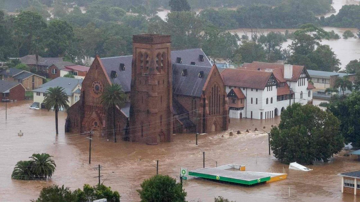ninacherie70's tweet photo. @ScottMorrisonMP ABANDONED #Lismore #Ballina #Cabbo #Coraki #Wardell #Floods #Fires #LNPDeathCult
#LiarFromTheShire #IDontThinkIKnow #AlboForPM  #ScottyTheCompletePsycho #ScottyThePathologicalLiar #ScottyTheRapistProtector #ScottyTheBigot #lnpBigots  #ScottyTheMisogynist #ICAC #Australia #auspol https://t.co/feRHHQRT9M