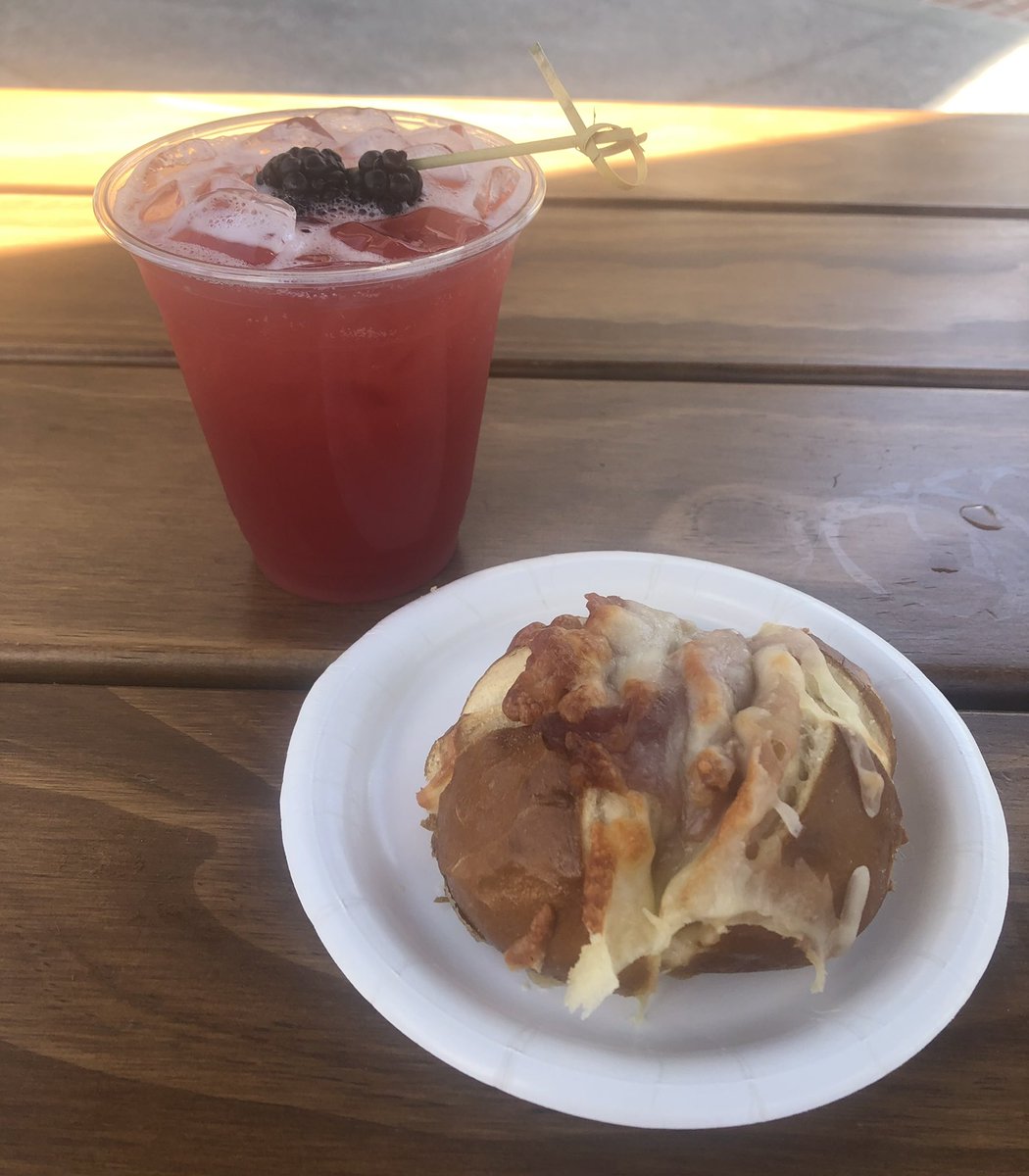 Moffattpam's tweet photo. @DisMomKnows Moonshine Sour https://t.co/8ChRxg5Jzw