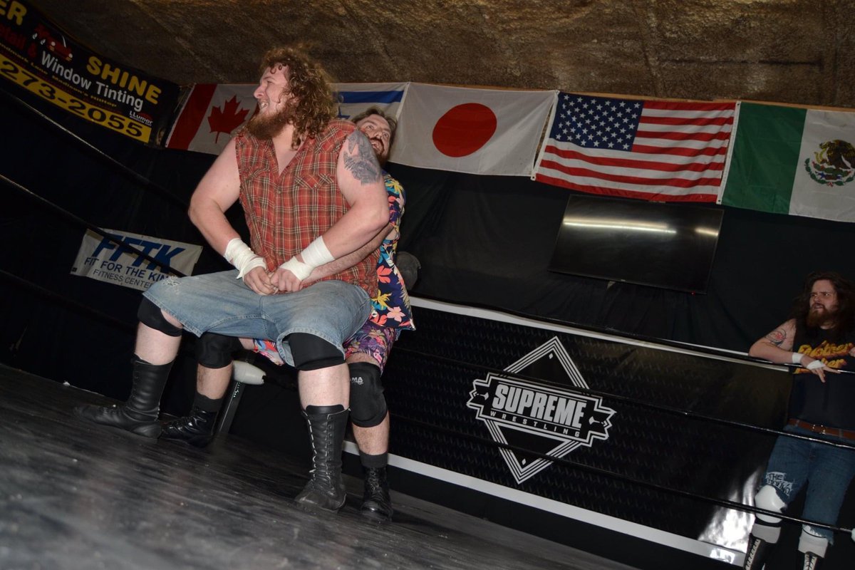 Trying to get better at sharing pictures of shows. Expect to see more as I find them.