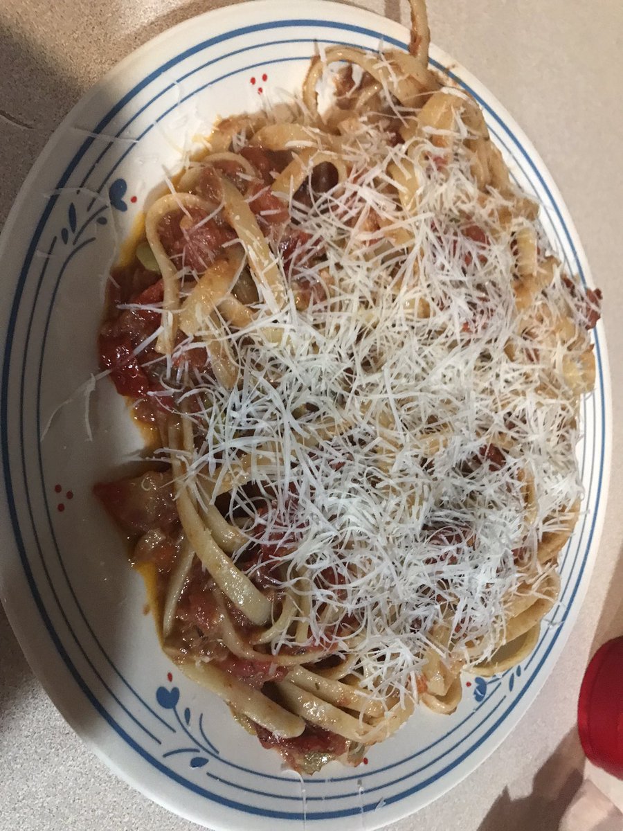 MightyMouse____'s tweet image. I made something called pasta puttanesca. I’ve never tried it before, but I think it looks tasty.