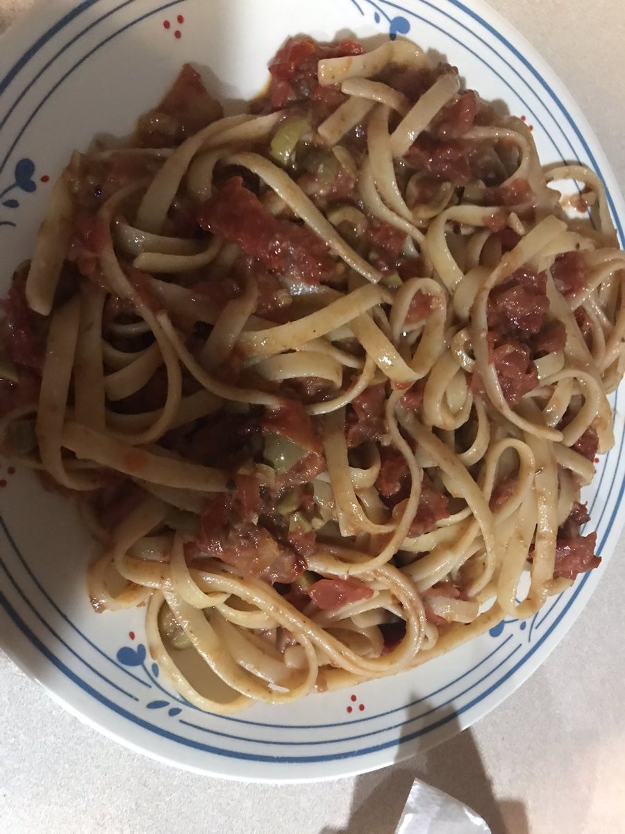 MightyMouse____'s tweet image. I made something called pasta puttanesca. I’ve never tried it before, but I think it looks tasty.
