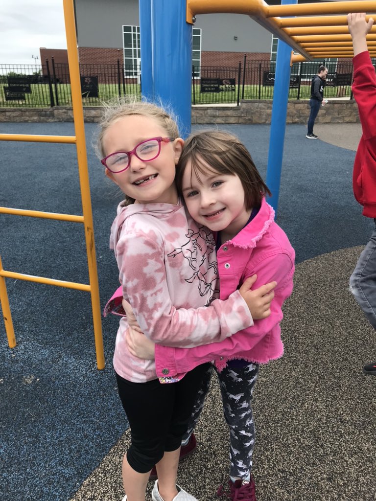 K-2 Virtual Academy students had their end of year get together today!  We had so much fun playing and eating popsicles!  What a great afternoon! 💕