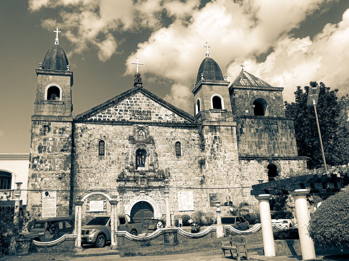 normanagatep's tweet photo. VISITA IGLESIA. Just some of the magnificent churches of Iloilo. Glad to have made a quick tour. #WhereIWander https://t.co/ZVnzgVRJ7u