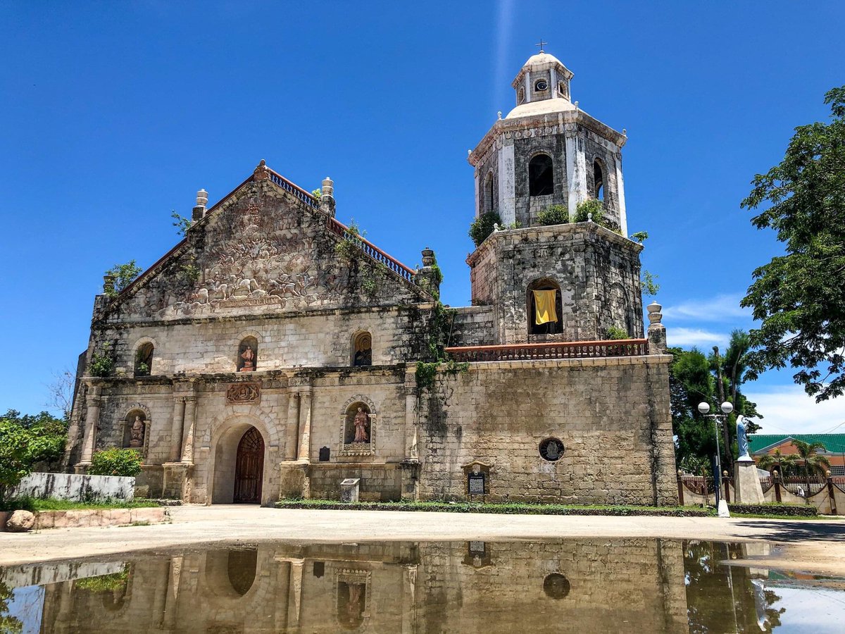 normanagatep's tweet photo. VISITA IGLESIA. Just some of the magnificent churches of Iloilo. Glad to have made a quick tour. #WhereIWander https://t.co/ZVnzgVRJ7u