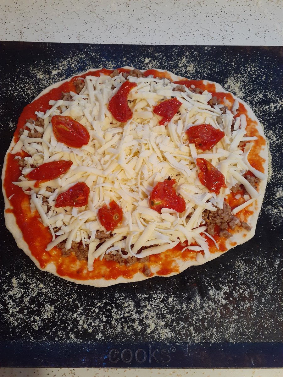sjoy1125's tweet photo. Happy national pizza party day!! #PizzaPartyDay 🍕 #PartyOfTwo https://t.co/4uuxnxQXaQ