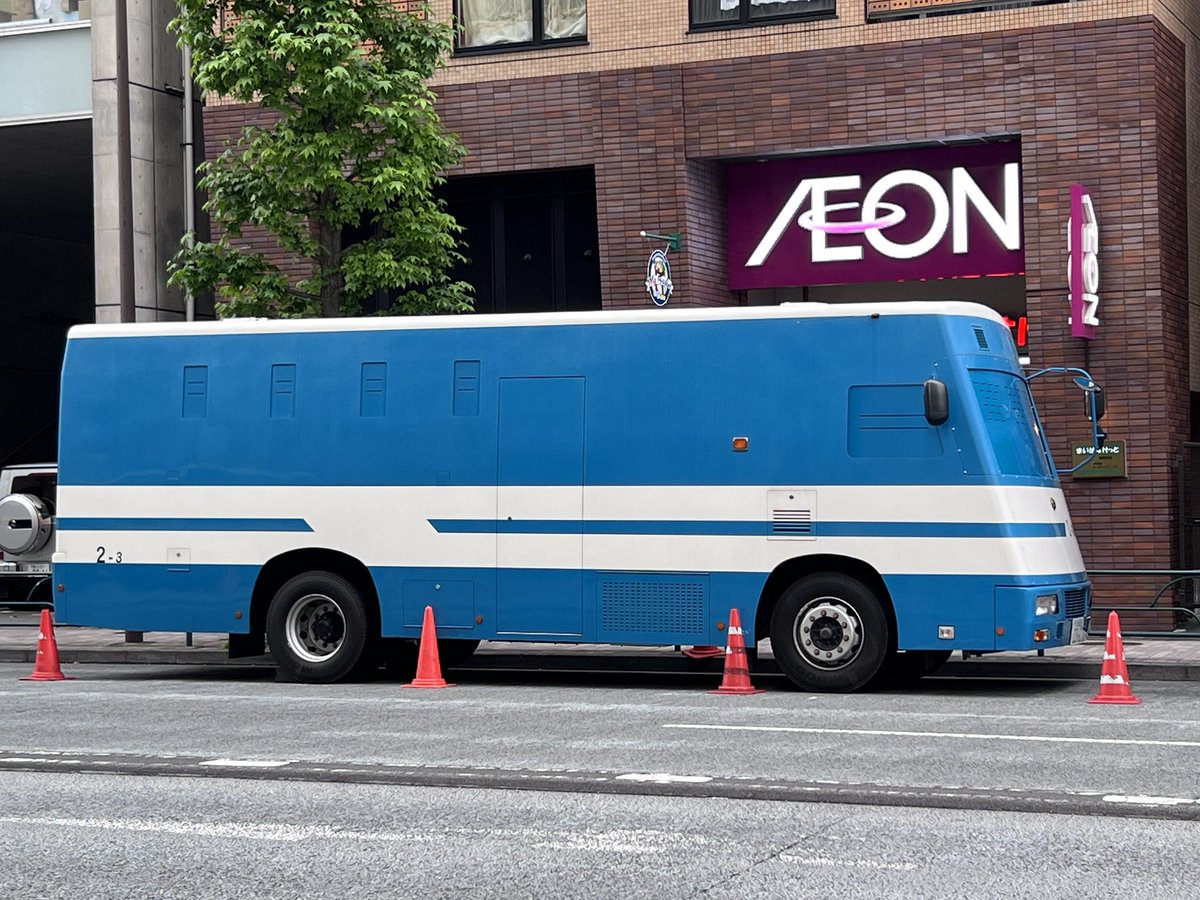 Wicked big police presence in the hood this morn. And when I say wicked. I mean awesome. How magnificent is this boy? Welcome to the future, champions.