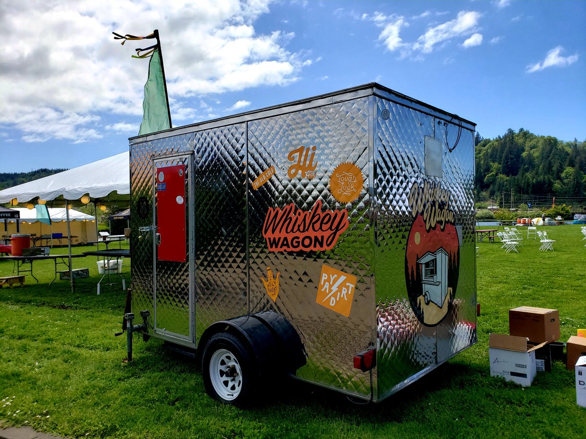 CarHelmets's tweet photo. Found the only vendor that matters. #CycleOregon. https://t.co/SsdZMerolf