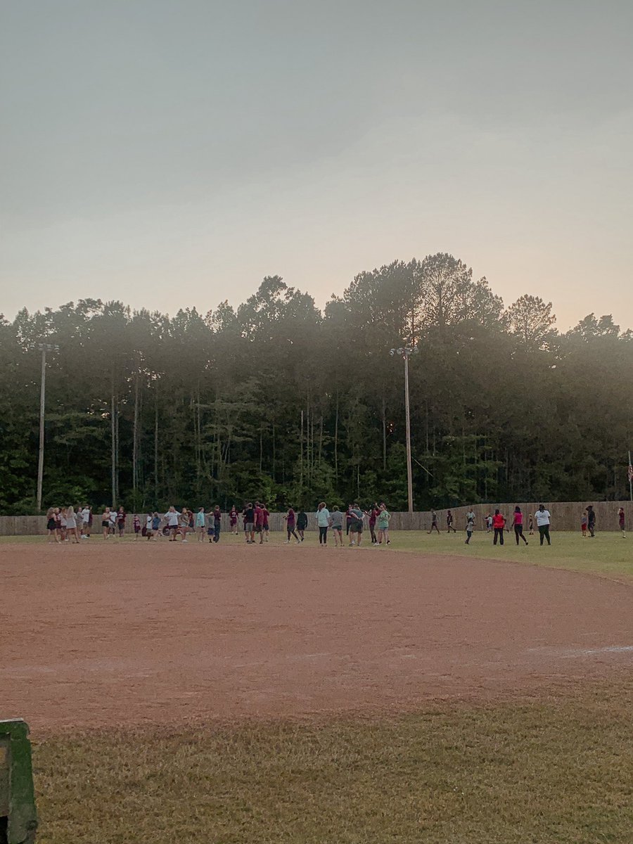 MrsCoachIngram's tweet photo. Family ❤️ there’s no other word to best describe Biggersville! The movie night baseball fundraiser has turned into a pre-show wiffle ball game for all ages, and y’all it just feels like a big family cookout out here! I love my school! https://t.co/NWLExq3JQU