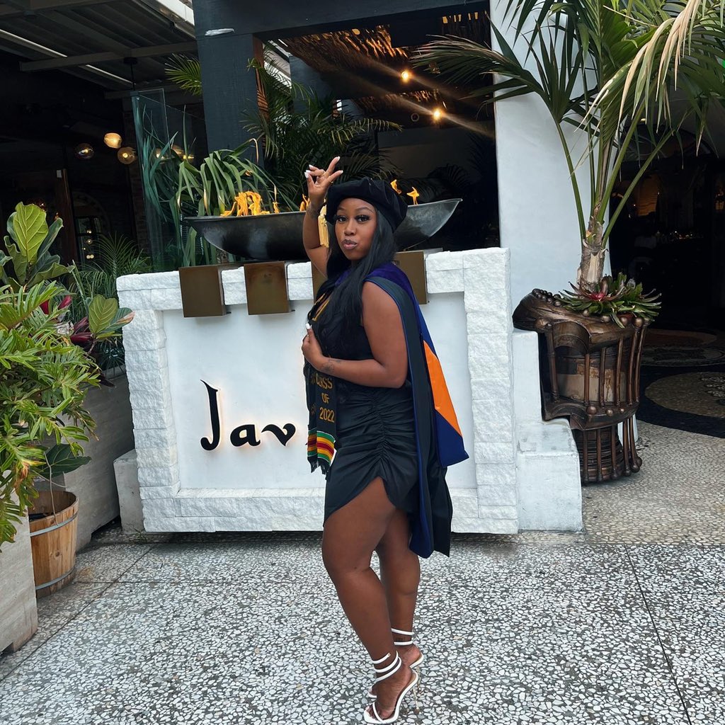 st00pkid_'s tweet photo. Made it look easy #JDme 👩🏾⚖️ https://t.co/8A95iup5o9